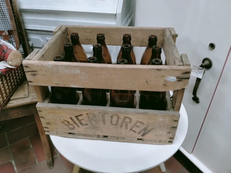 Vintage bierkrat merk biertoren AR.2106