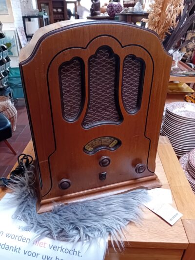 Vintage radio RB635102 ART: 4080