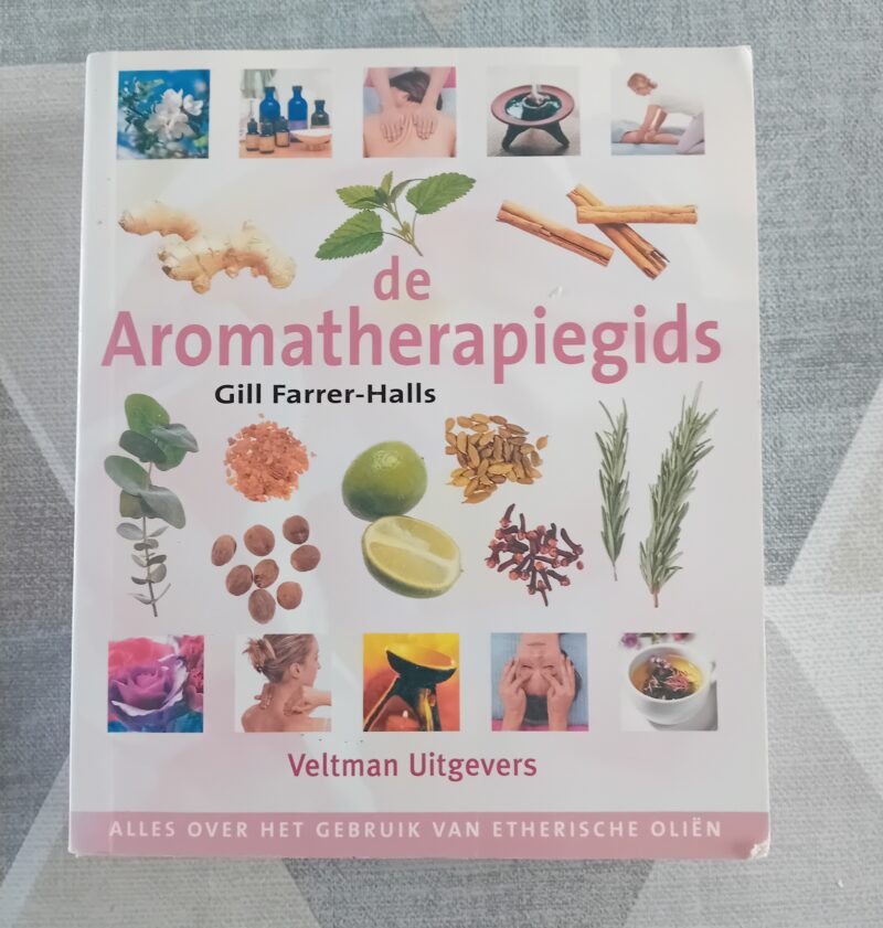 de Aromatherapiegids Veltman Uitgevers