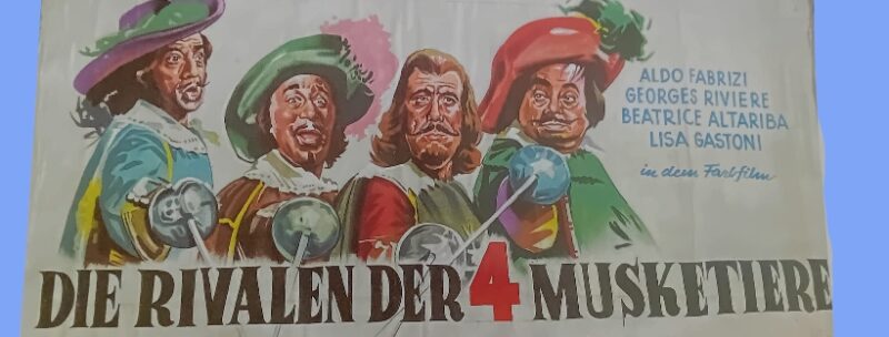 Vintage bioscoop doek  4,00 x 1,60 mtr de 4 musketiers  1963 Artikelnummer: 37628 - Afbeelding 2