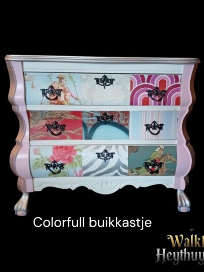 Kleurrijk buikkastje