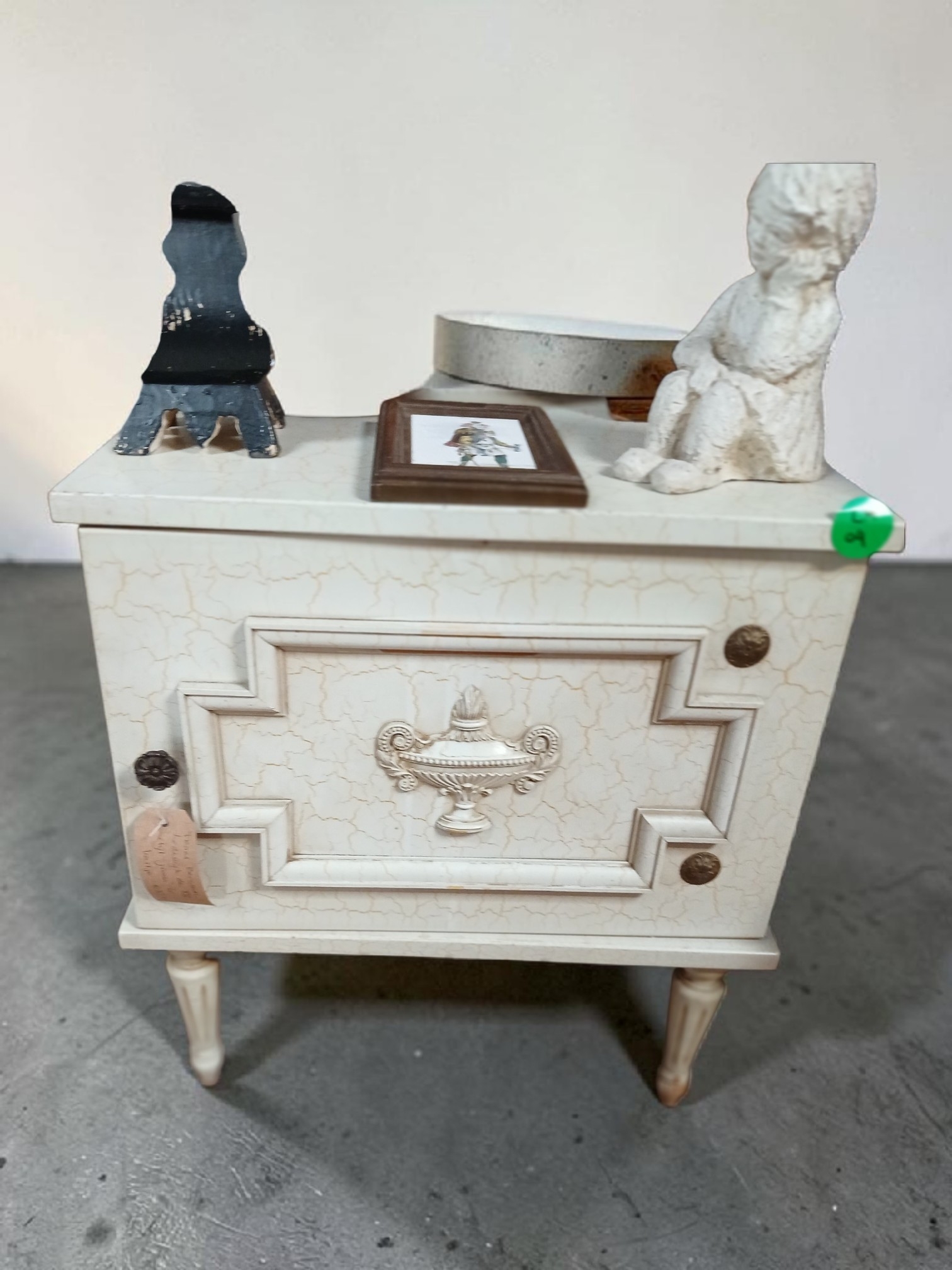 2 x brocante nachtkastjes Art: 39216