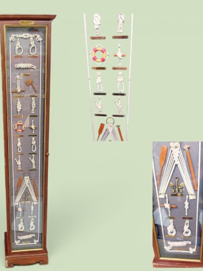 Nautische wandvitrine met touwknopen