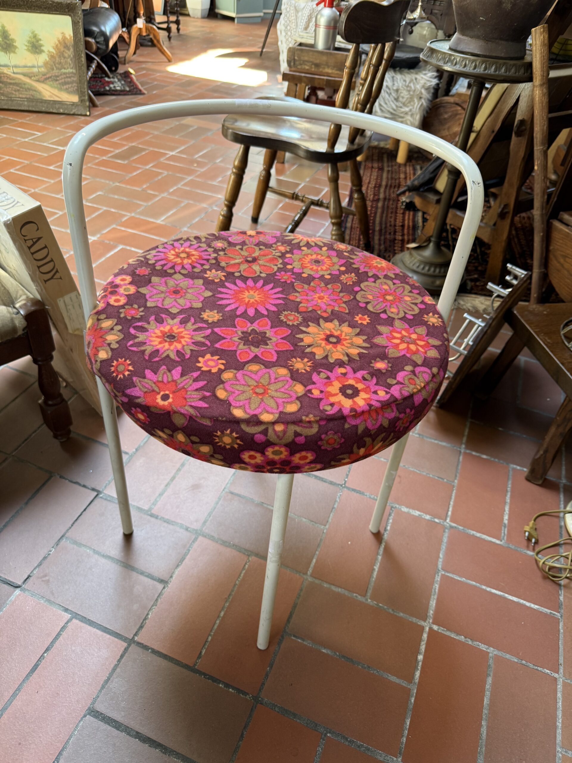 Retro krukje met bloemenprint artnr.39318