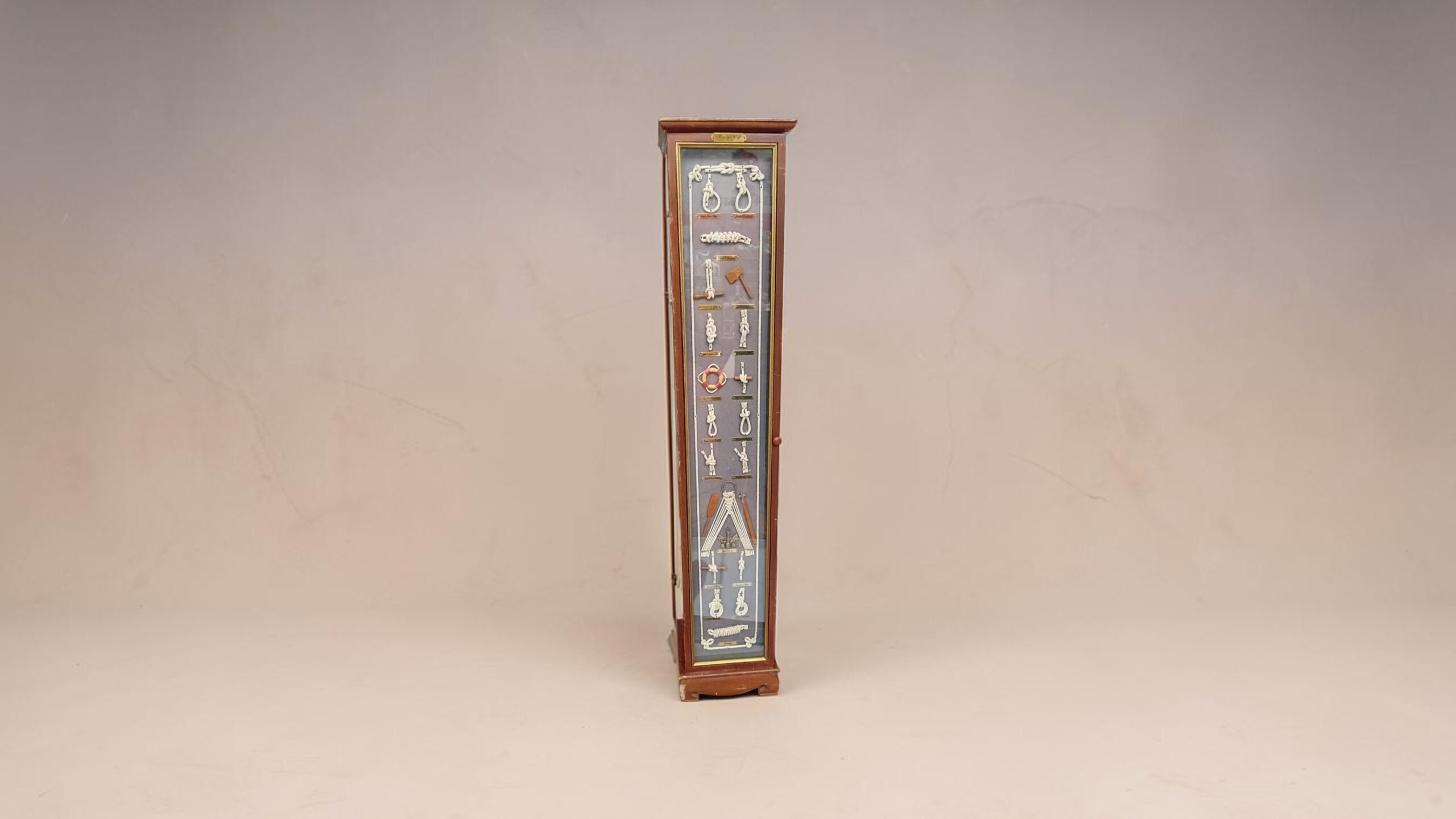 Nautische wandvitrine met touwknopen - Afbeelding 2