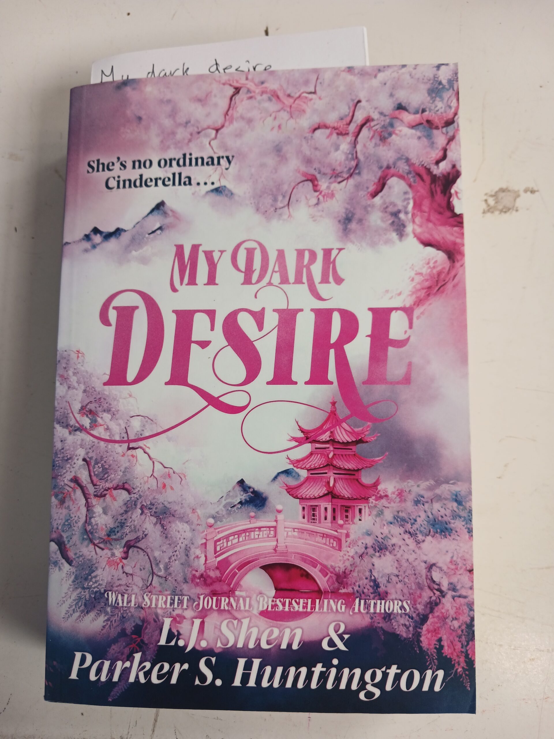 Paperback My Dark Desire Art.nr 39867