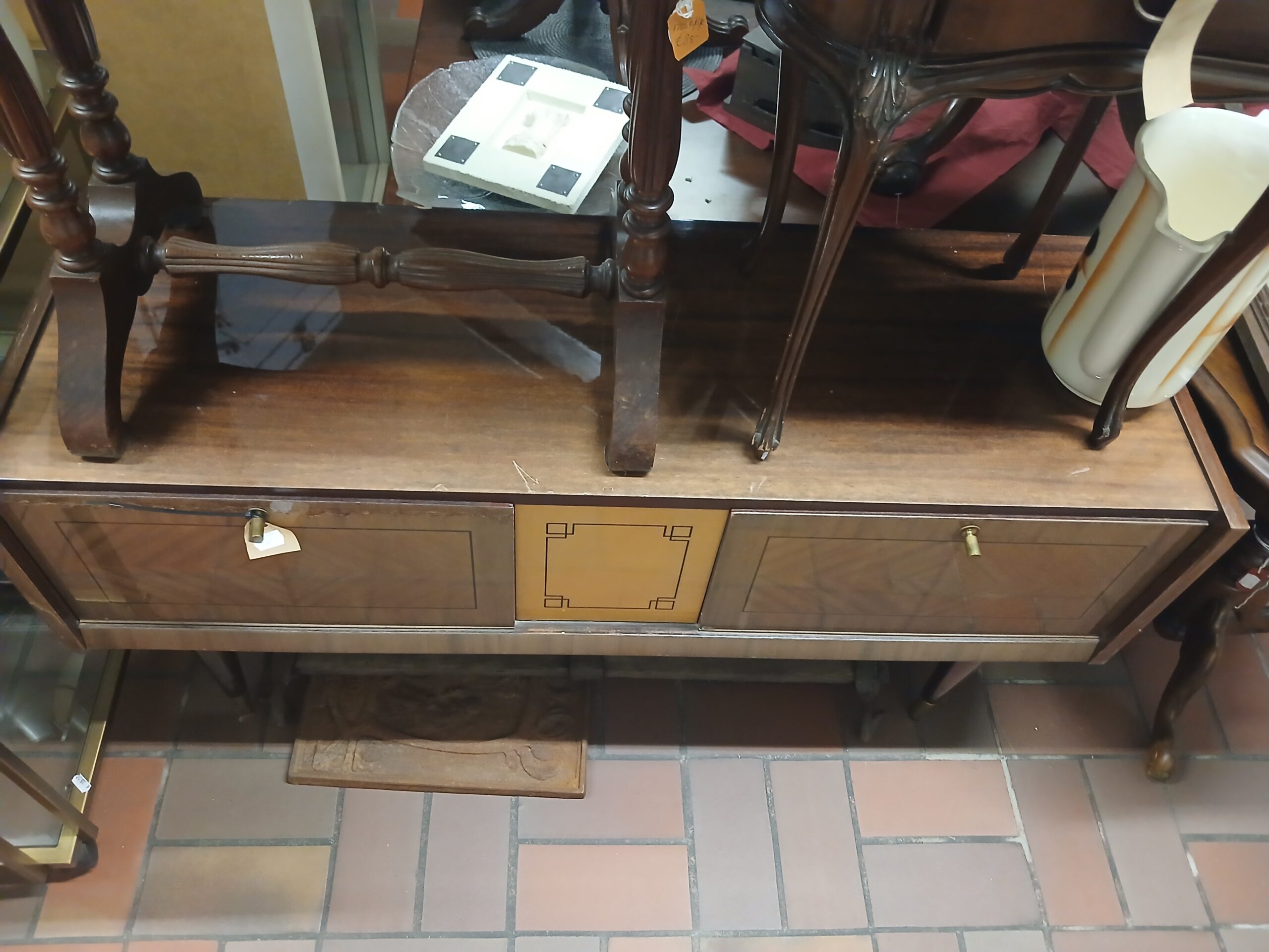Vintage Dressoir Art.nr 40039 - Afbeelding 3