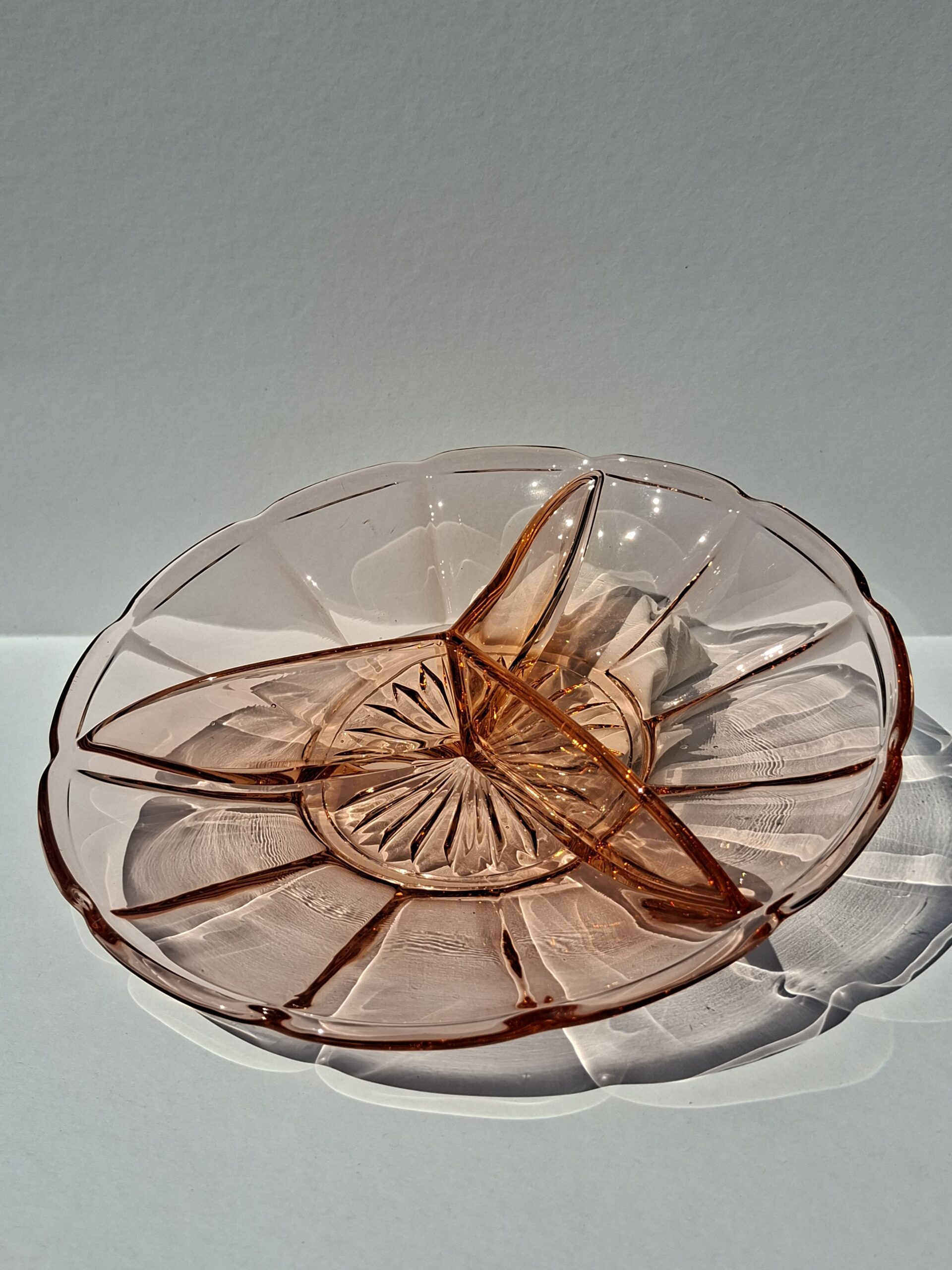 ARD DECO schaal depression glass' 30 er jaren Art.nr 40230