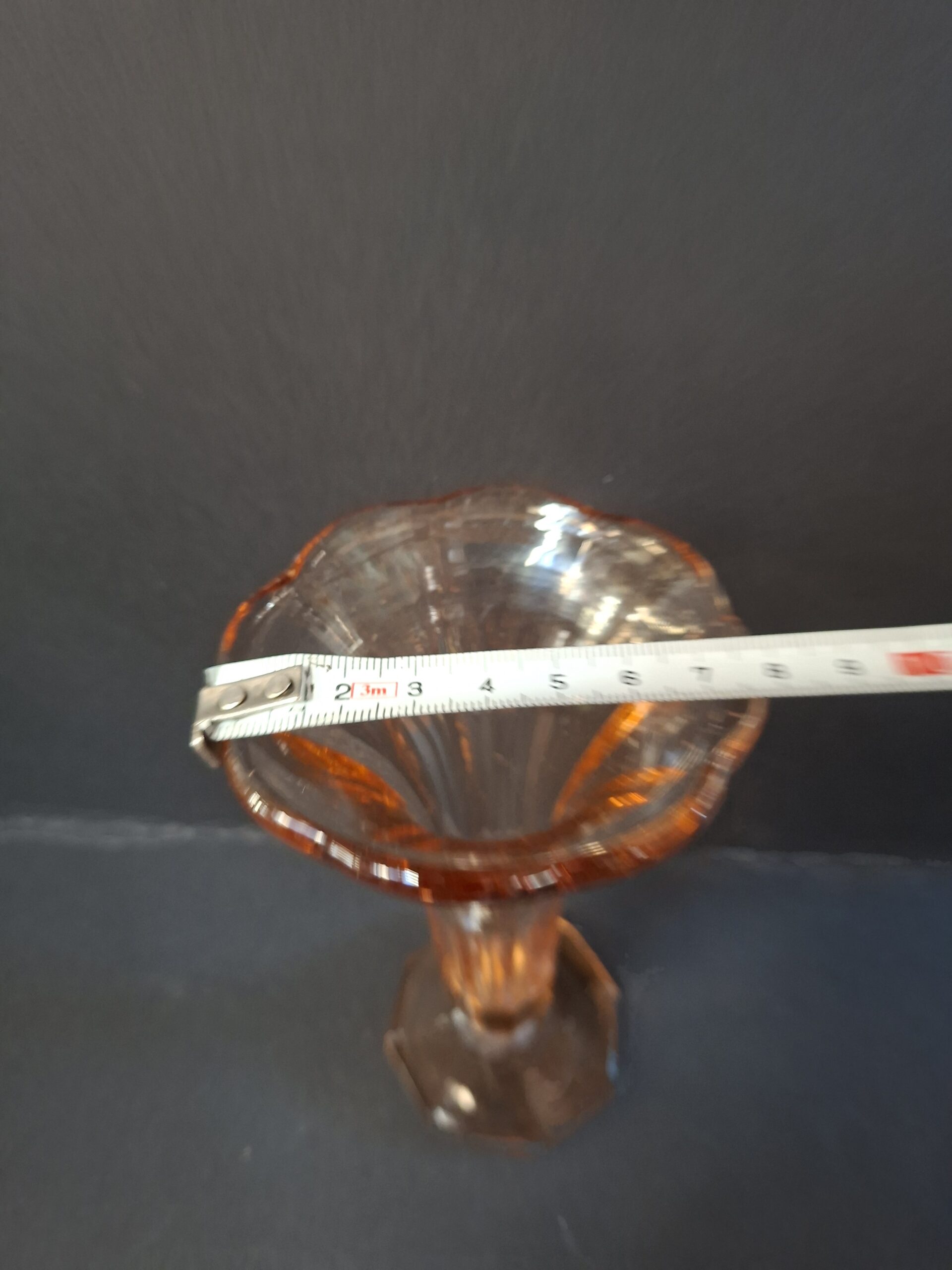Val Saint Lambert vaasje (Art Deco, roze‑amber glas) art. nr 40643 - Afbeelding 4