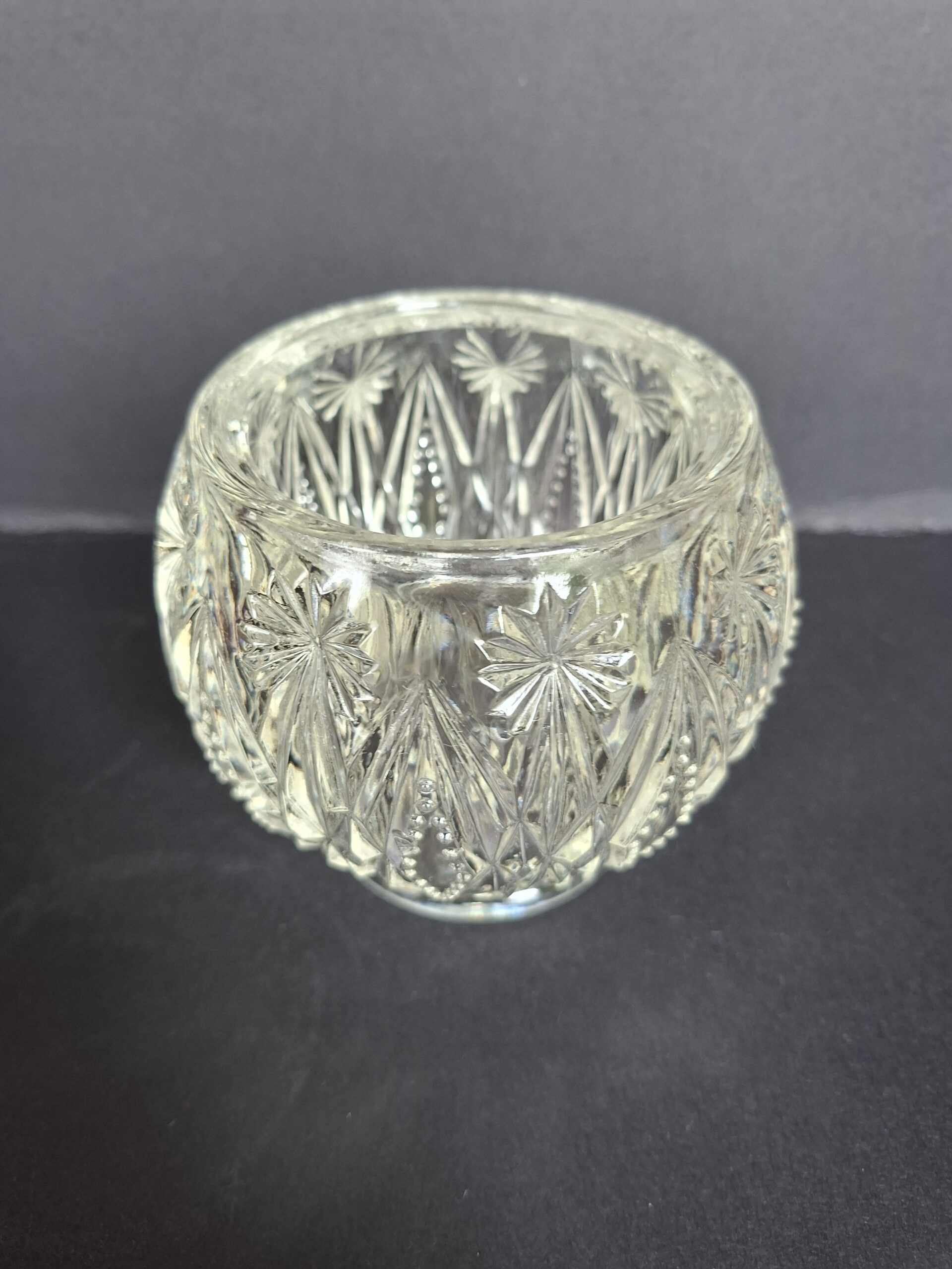 Vintage Avon Diamond Cut Crystal Starburst Bow, art. nr 40501 - Afbeelding 2