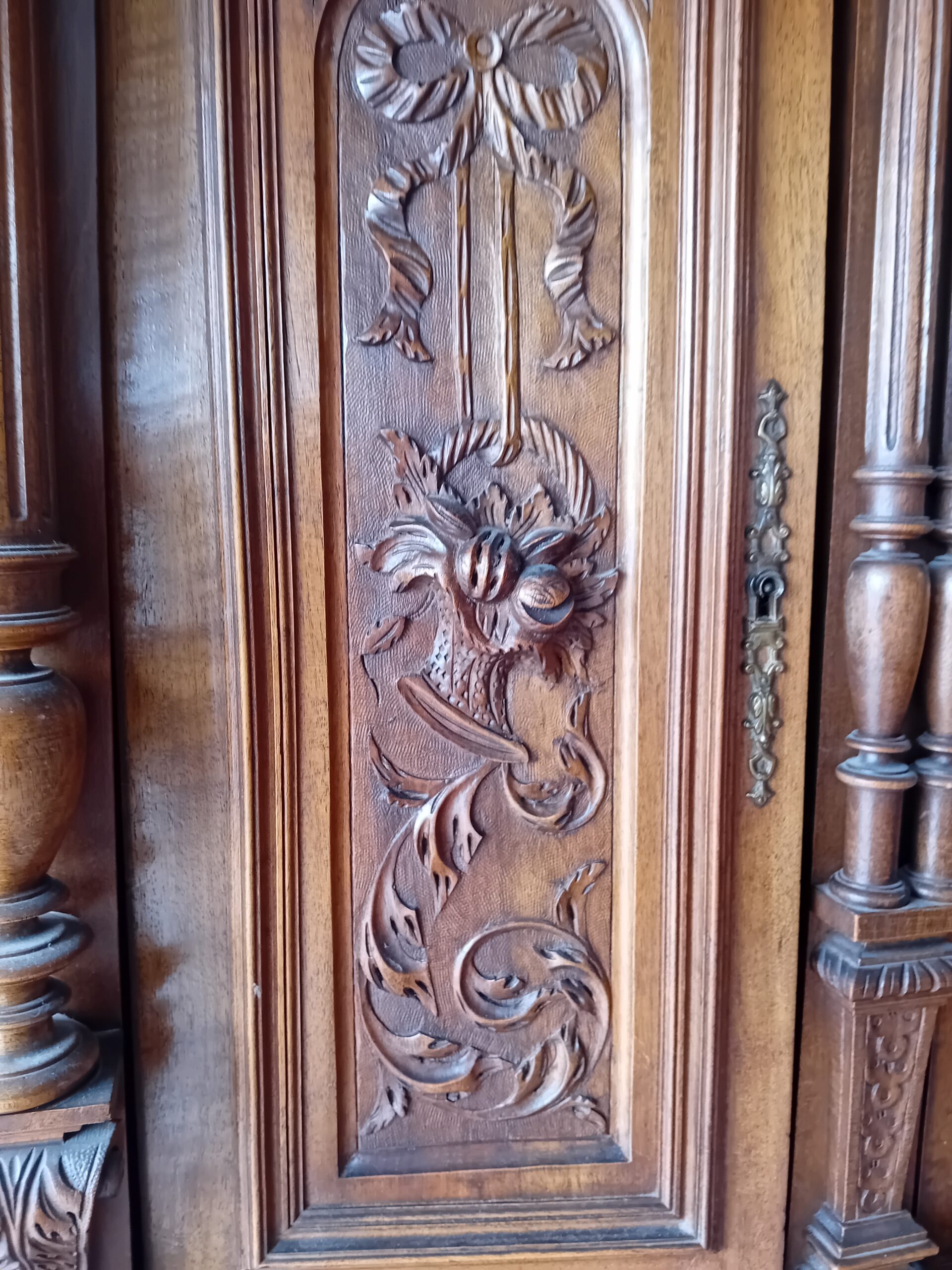 Henry Deux kast jaar1880 art.nr 40712 - Afbeelding 6